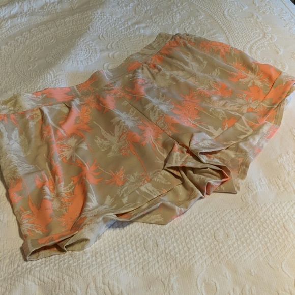 Ladies heartsoul plus shorts with pockets - Picture 1 of 5